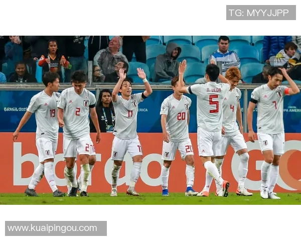 南美杯乌拉圭民族队客场逼平保住出线希望